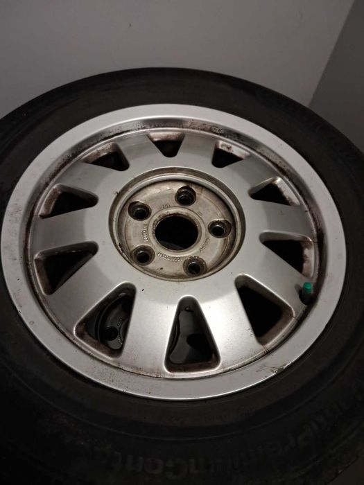 Felgi aluminiowe audi A4B5 ET45 6J x 15H2 (4 sztuki )