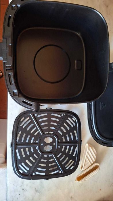 Airfryer - Fritadeira sem Óleo FLAMA 682FL