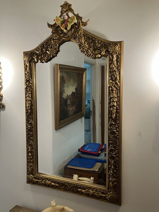 Credencia com espelho e apliques