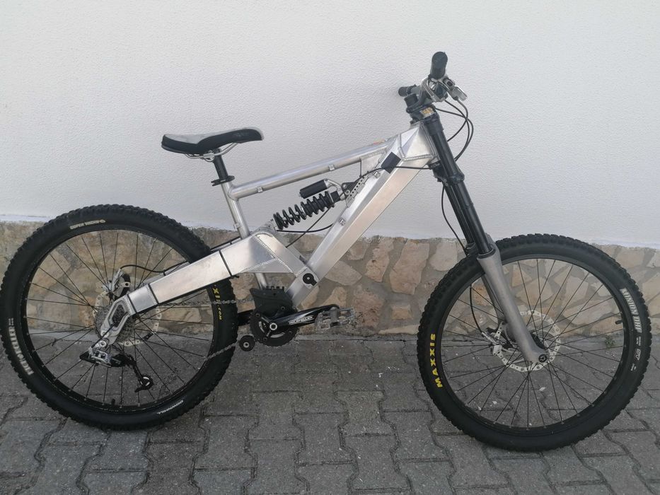 Orange 223 Downhill