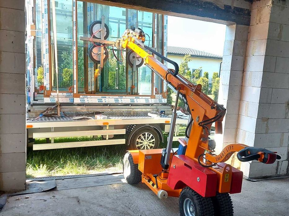 Manipulator do szkła SMARTLIFT SL 608 wynajem mini żuraw do szyb okien