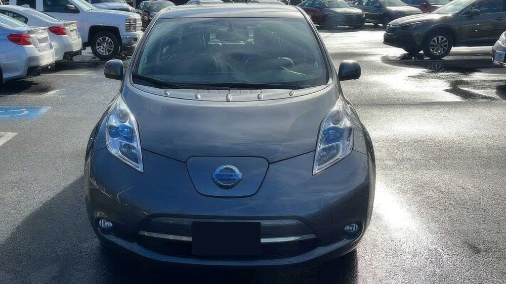 Nissan Leaf      2016