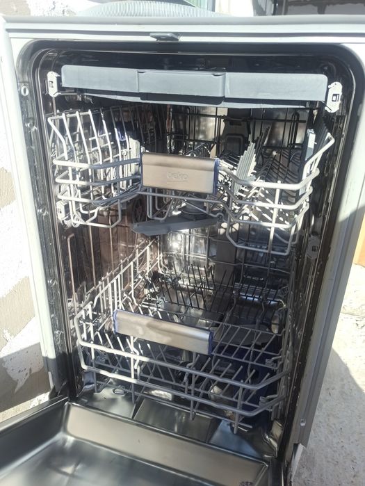 Посудомийна машина beko