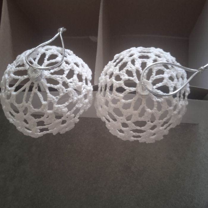 Piękne parasolki z bawełnianych nici