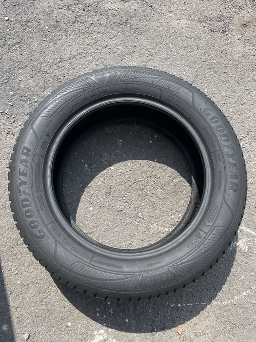 225/60 R18 Goodyear Vector 4Seasons / 2шт./ 2023 рік./ ваесезонка