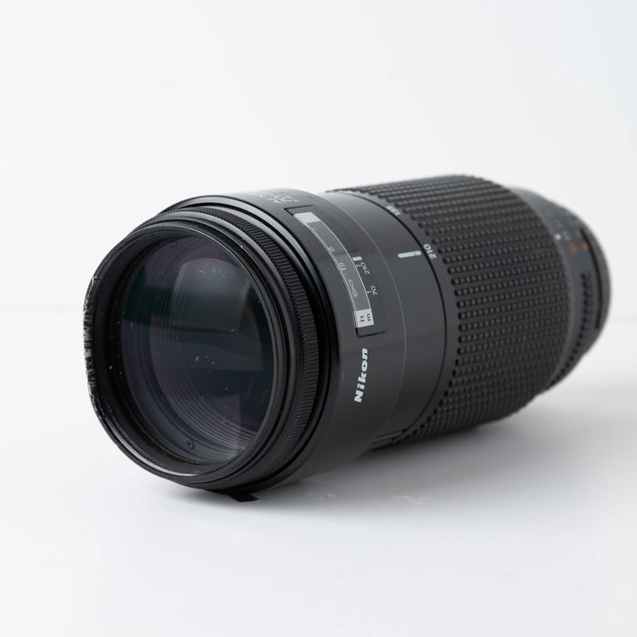 Objetiva Nikon 70-210 f4