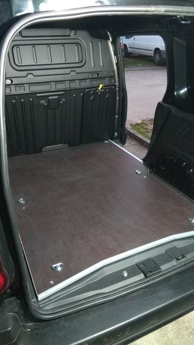 Reparação e adaptação de viaturas e autocaravanas