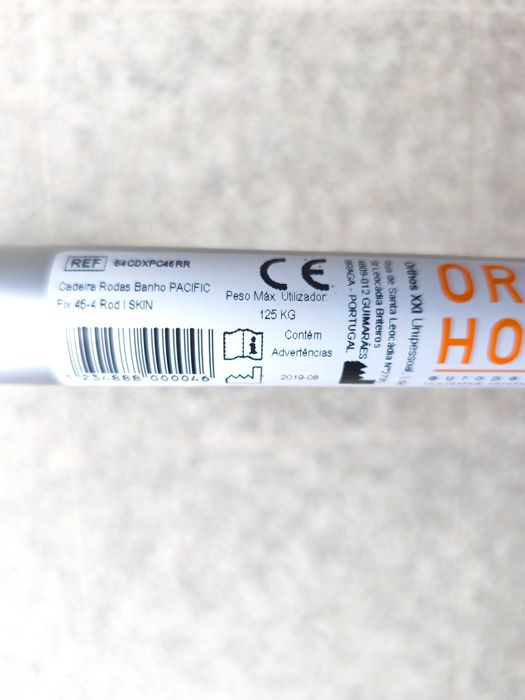 Cadeira sanitária e de banho Pacific – Ref.ª 54CDXPC46RR