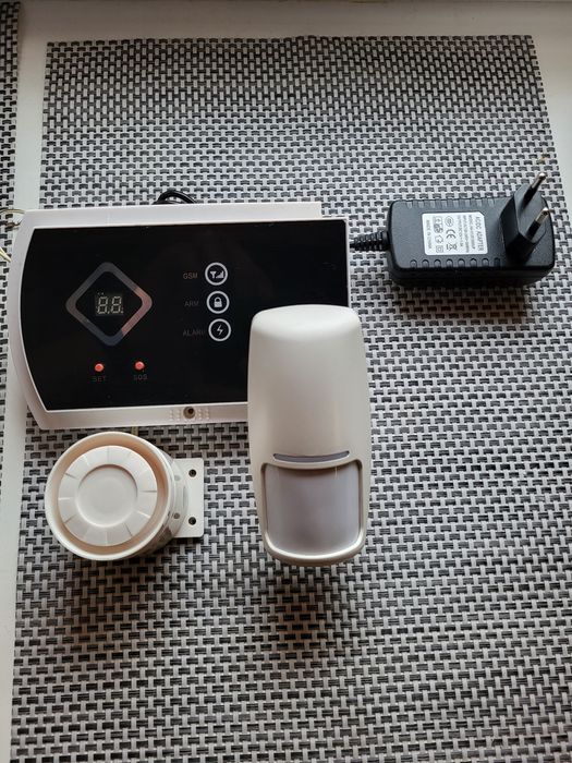 Комплект домашньої сигналізації  GSM Home Alarm System, model PST-G10A