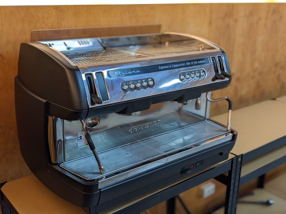 професійна кавоварка FAEMA Stylema