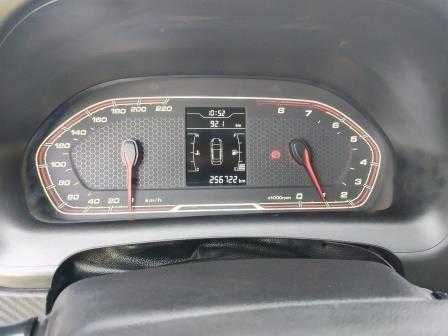 автомобіль чері тіго2