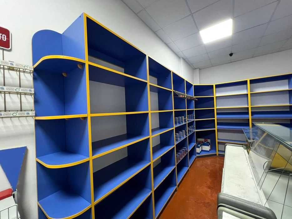 Продам стелажі в гарному стані