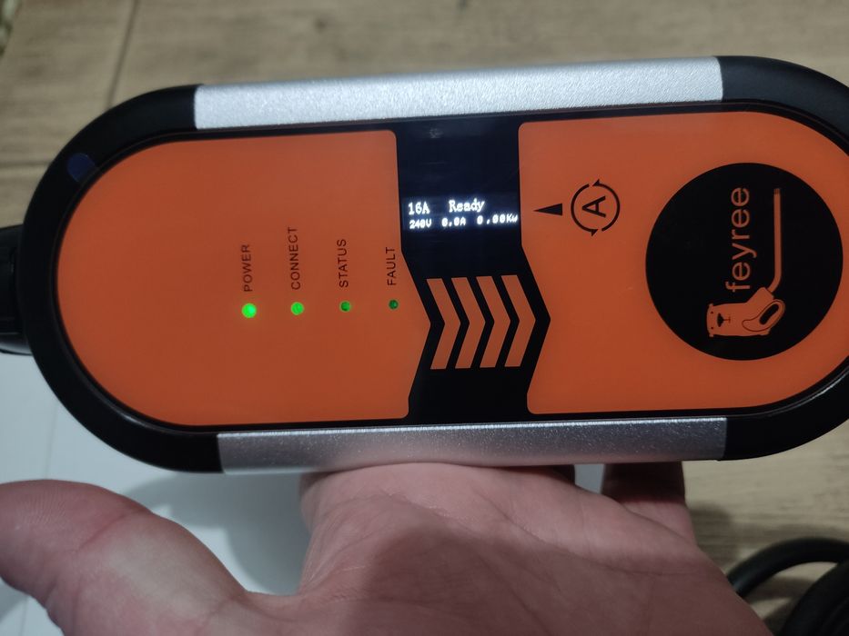 Feyree зарядний пристрій для електромобіля. Type 2.