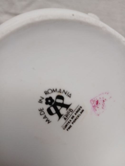 Serviço de Jantar, Chá e Café.  Porcelana fina Curtea de Arges