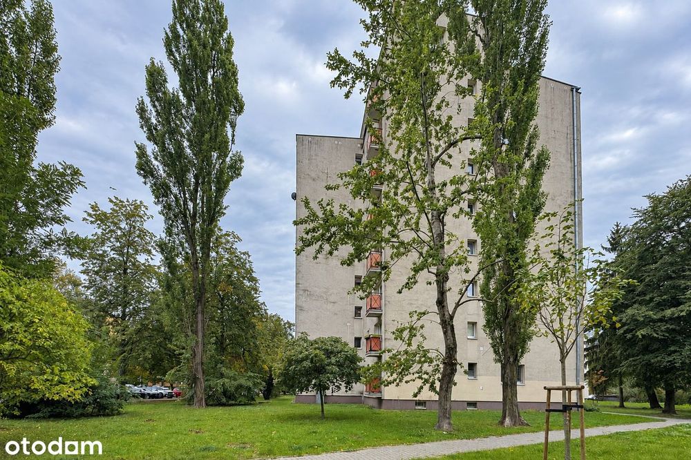 Wyjątkowe 3 pokoje przy Metrze Młynów – 2 sypialnie, salon, ul. Płocka