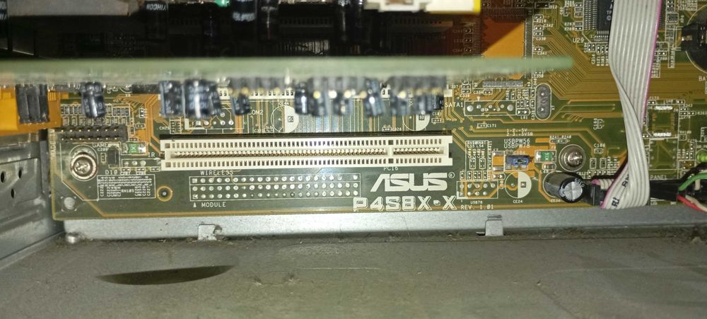 PC Retro Asus P4S8X-X P4 2.66GHz GeForce4 Sound Blaster 128  Win98 + Jogos ms-dos