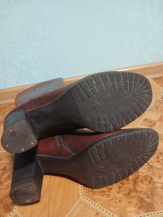 Шкіряні сапоги..