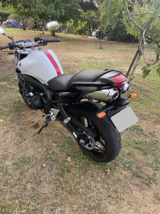 Yamaha FZ6 N S2, ano 2008 | 12.417 km | Excelente estado.
