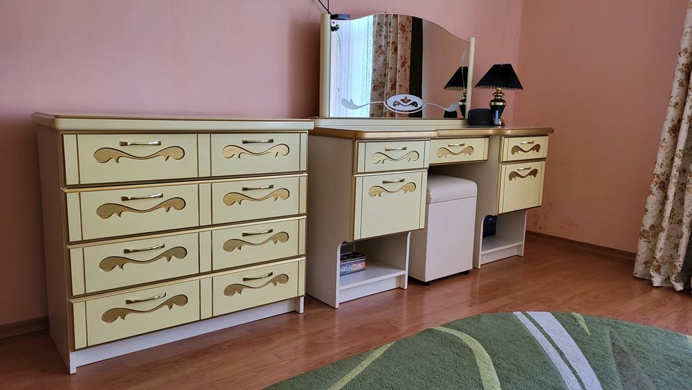 Спальня з масиву бука