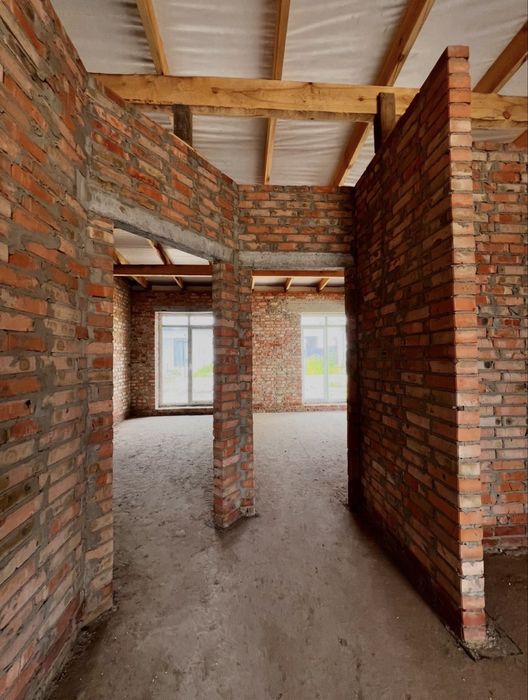 Кутовий котедж з ділянкою, продаж від забудовника. 14кВт світла