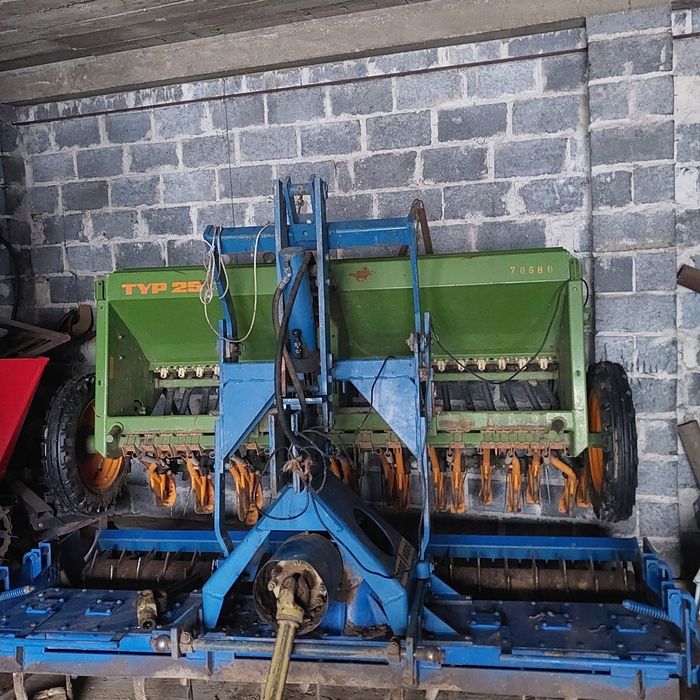 Zestaw uprawowo siewny 2,5m  amazone D7 rabewerk