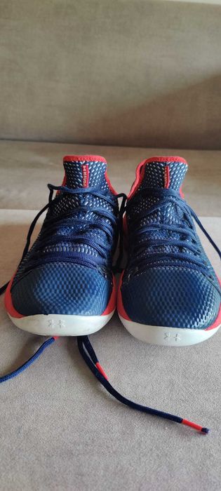 Sapatilhas Under Armour tam. 43 em estado novo