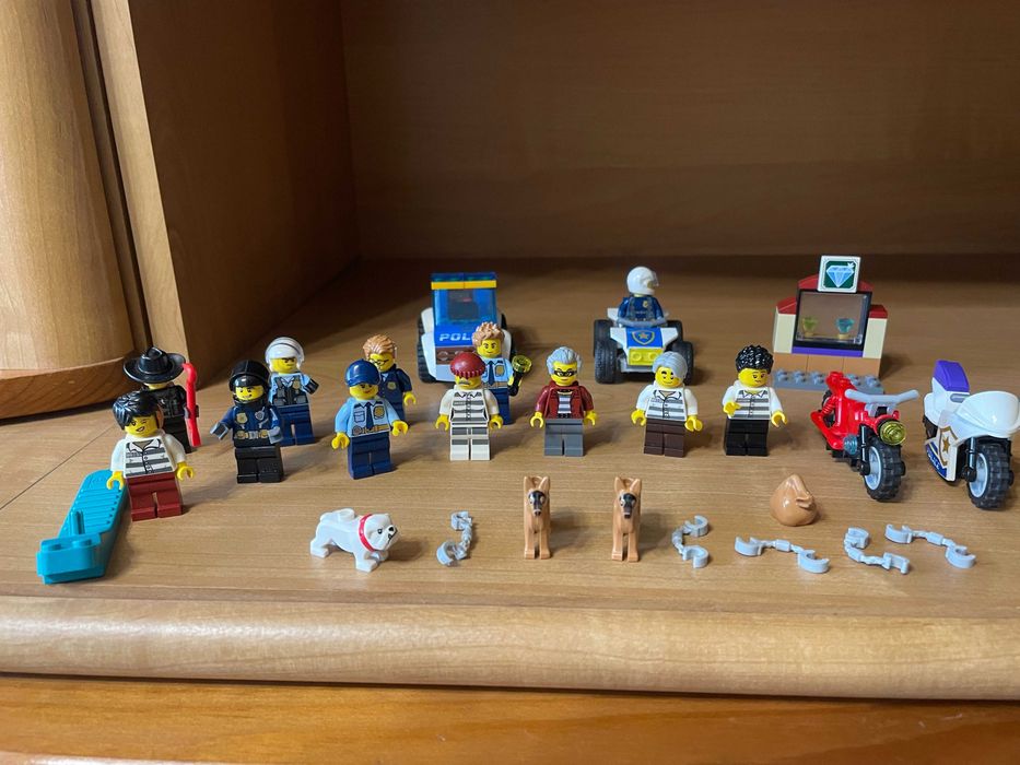 Lego City поліцейська дільниця