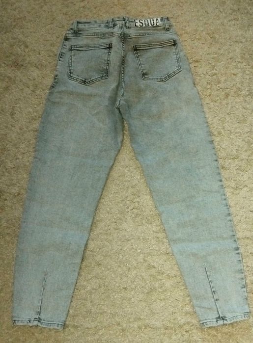 Джинсы  серые  .