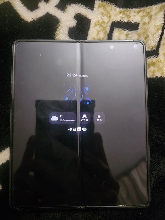 Продам Samsung galaxy z fold 3 5G официал на 2 sim+ Esim