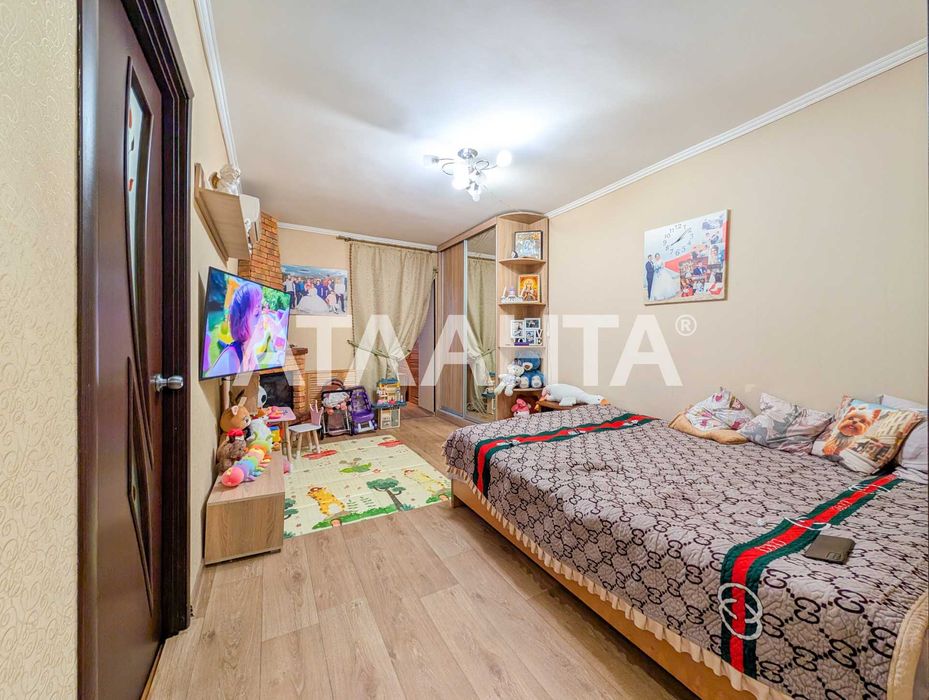 2-кімнатна квартира з ремонтом, вулиця Радісна / Черемушки