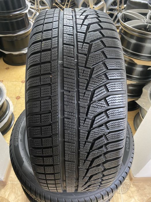 235/45/18 98V Hankook Winter I*Cept EVO 2