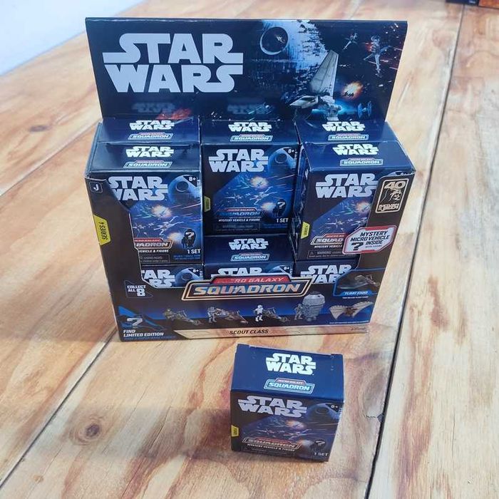 Star-Wars Micro Galaxy Mystery Vehicle & Figure Série 4