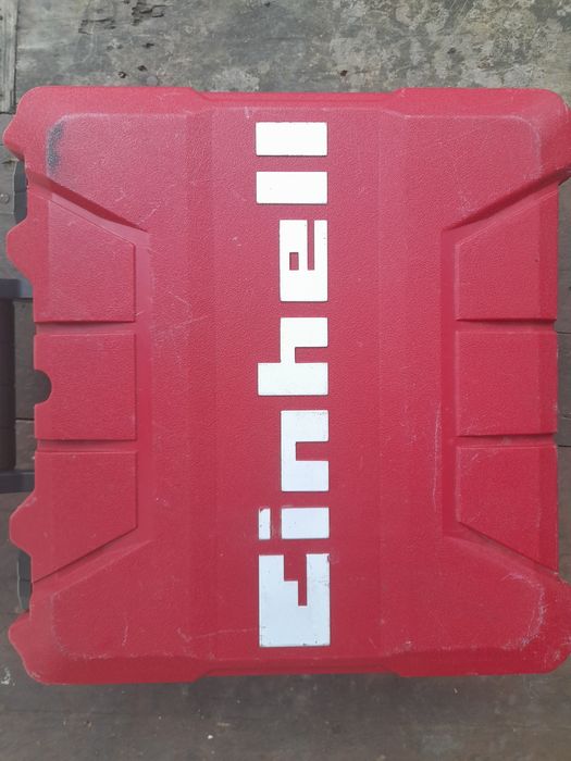 Aparafusadora EINHELL BRUSHLESS,  com caxa duas baterias e carregador