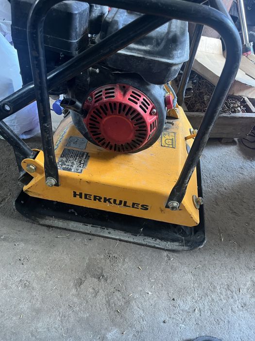 Виброплита HERKULES RP1800