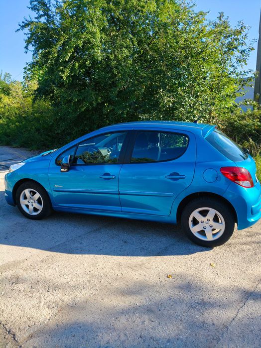 Peugeot 207 1.4 8V 75 KM