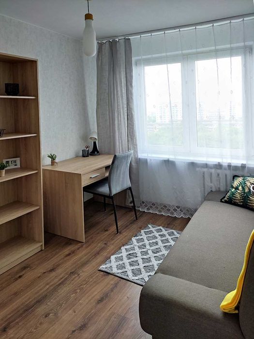 wynajmę pokój w trzypokojowym mieszkaniu przy ul. Opolskiej 49