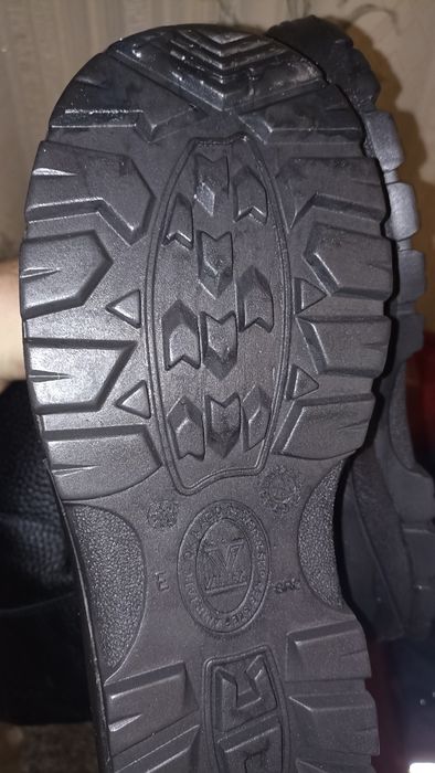 Комбінезон і чоботи зимові