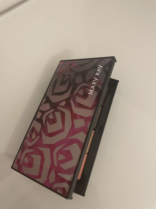 Magnetyczna paletka Perfect Mary Kay