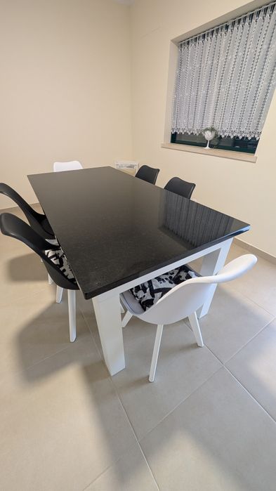 Tampo de mesa em pedra muito bonito