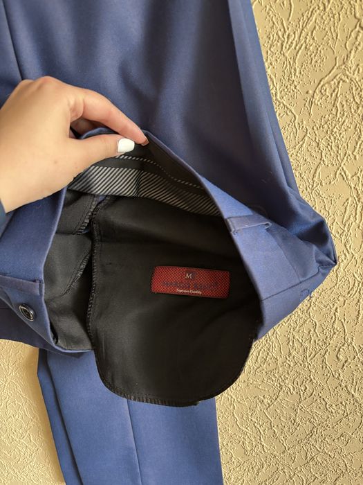 Чоловічій класичний костюм двійка