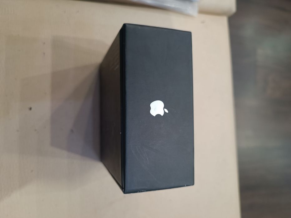 Коробка AirPods Pro