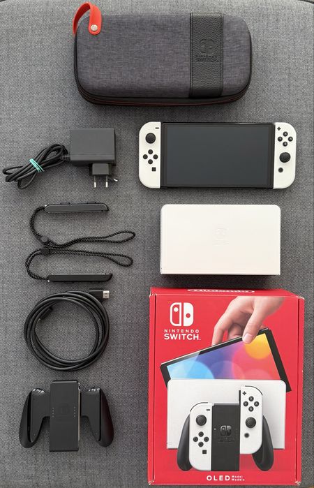 Nintendo Switch OLED 64GB + karta 256GB + etui - JAK NOWA
