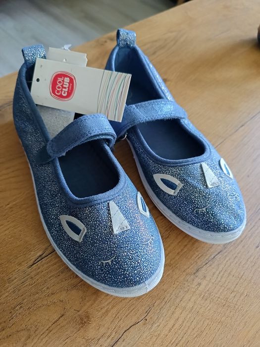 Buty dla dziewczynki na rzep