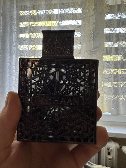 Rayhaan perfumy Obsidian, Crimson, Lion