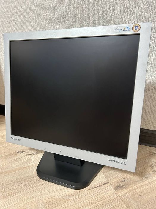 Монітор SAMSUNG  SyncMaster 710v