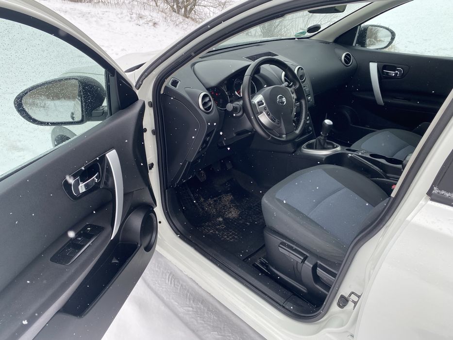 Автомобіль Nissan Qashqai