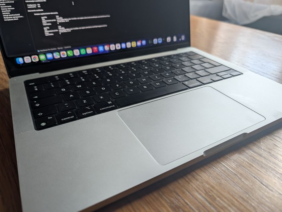 Macbook Pro M3 PRO 18/512