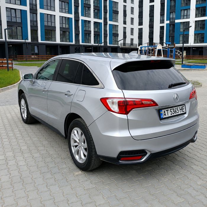 Продам власний автомобіль Akura RDX