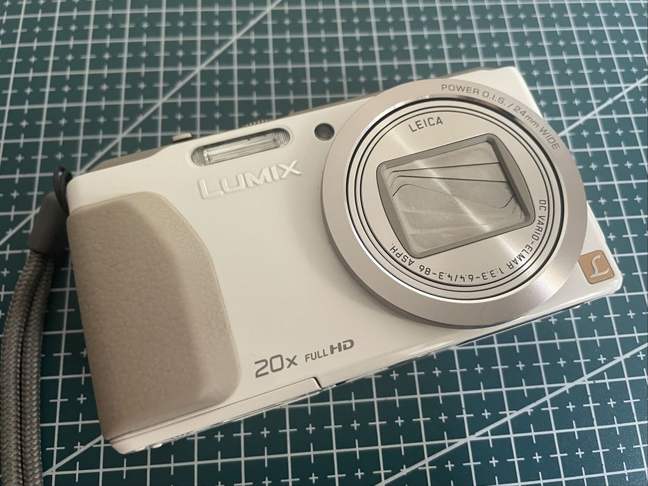 Panasonic Lumix TZ40 Leica
