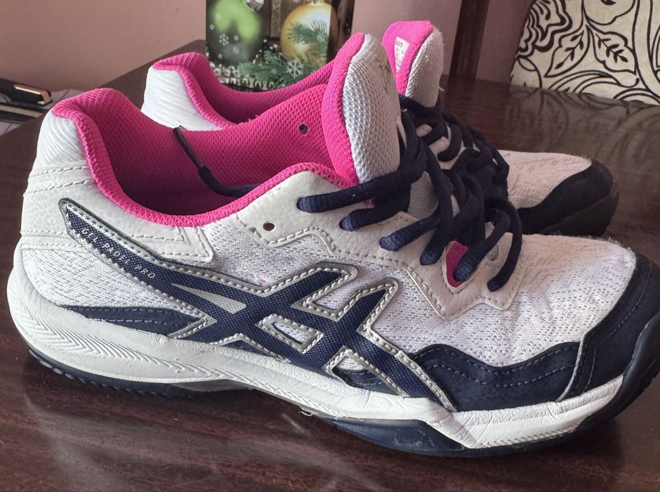 Кросівки asics